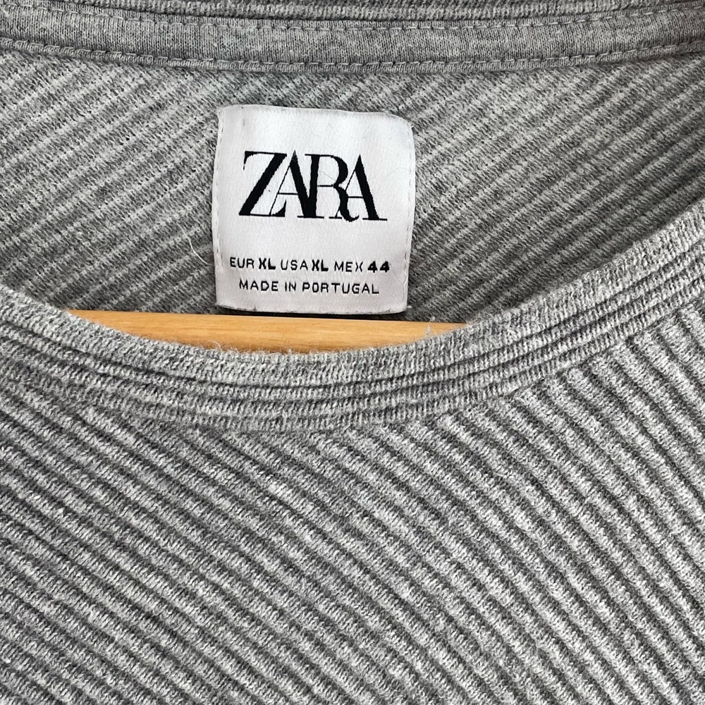Zara Grey Ribbed Sweater - Picture 4 of 4